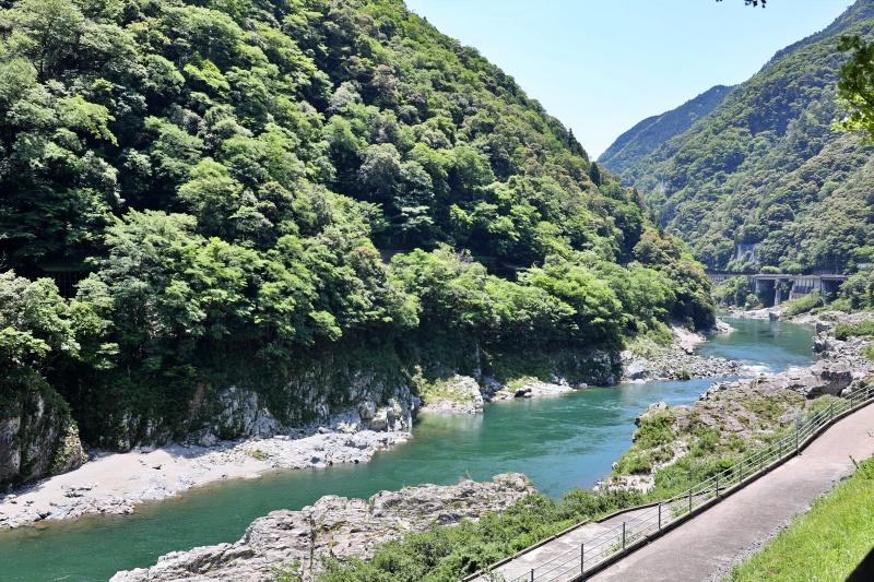 大歩危の渓谷